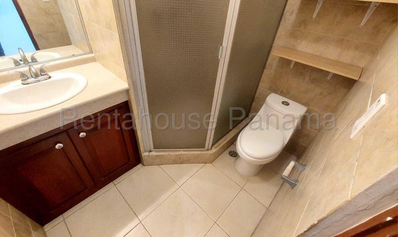 Apartment for Rent in Green Park